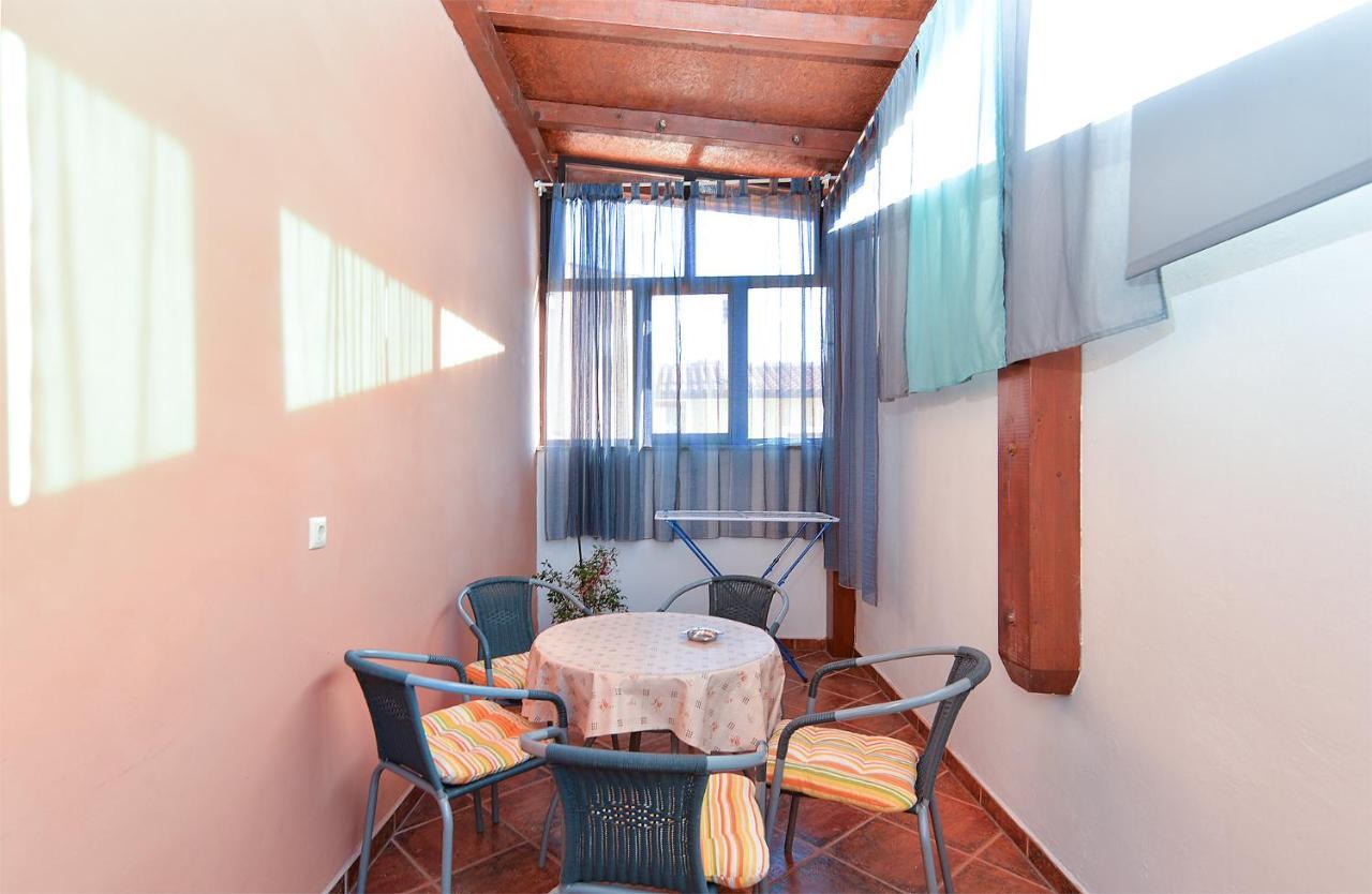 Apartment Puzar 295 Штиньян Экстерьер фото