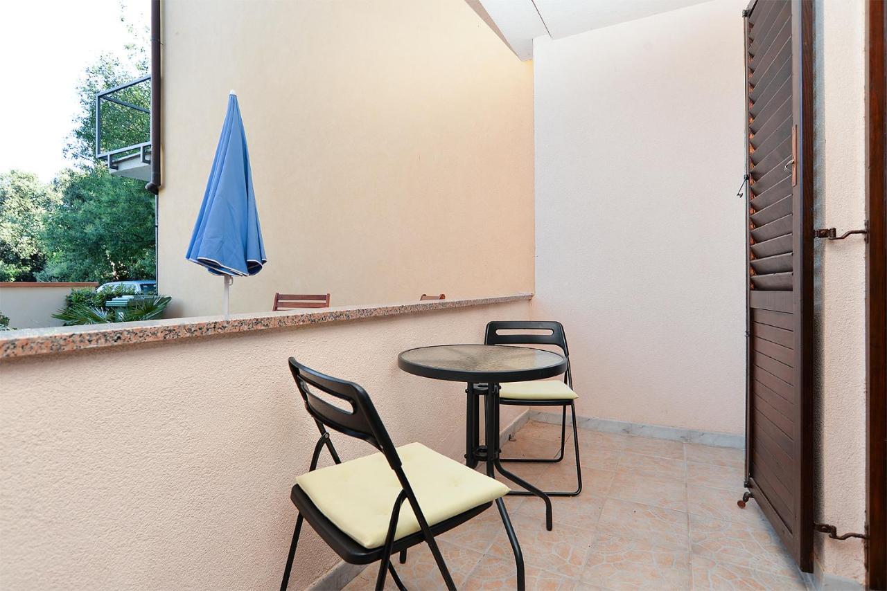 Apartment Puzar 295 Штиньян Экстерьер фото