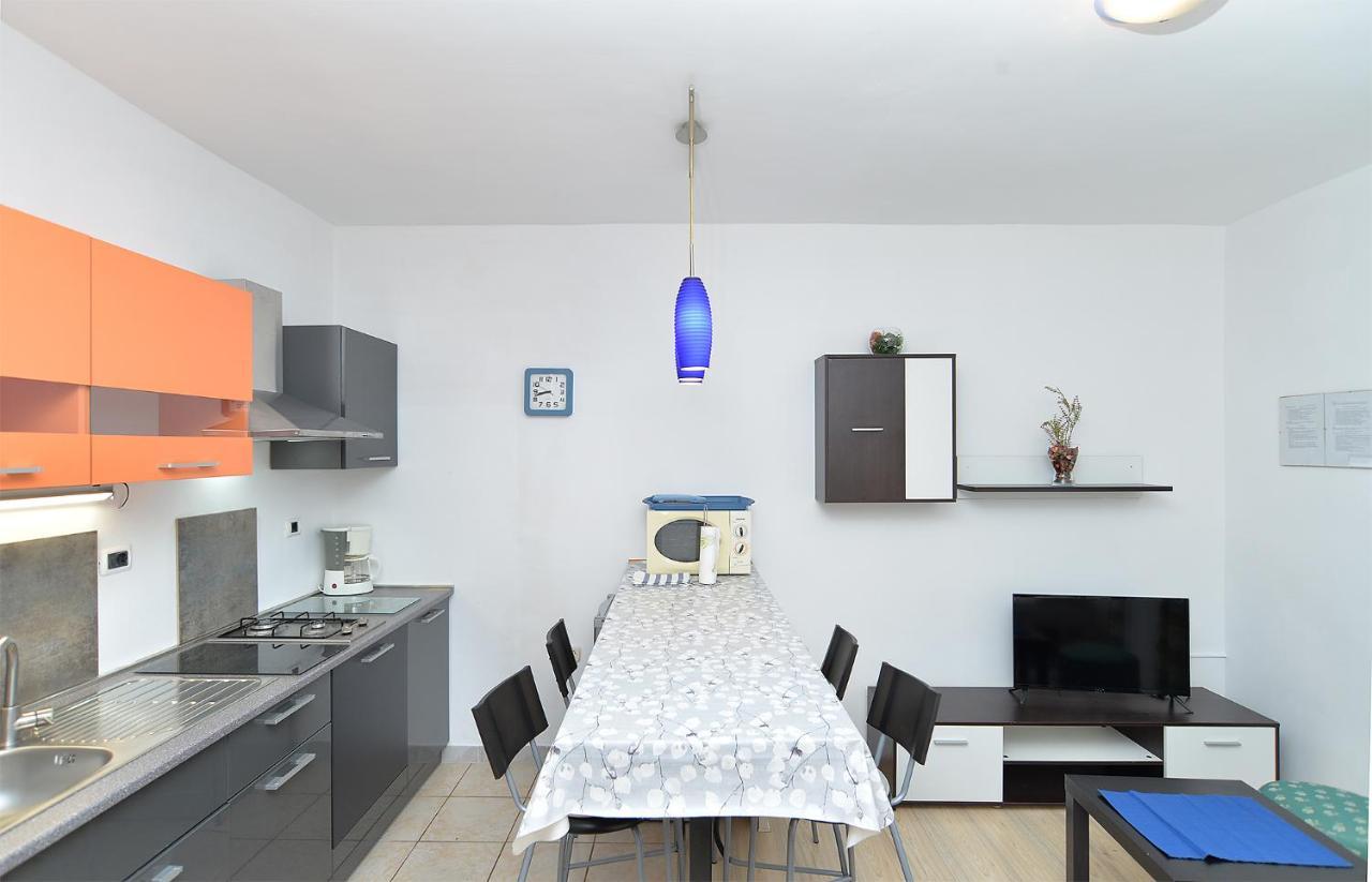 Apartment Puzar 295 Штиньян Экстерьер фото