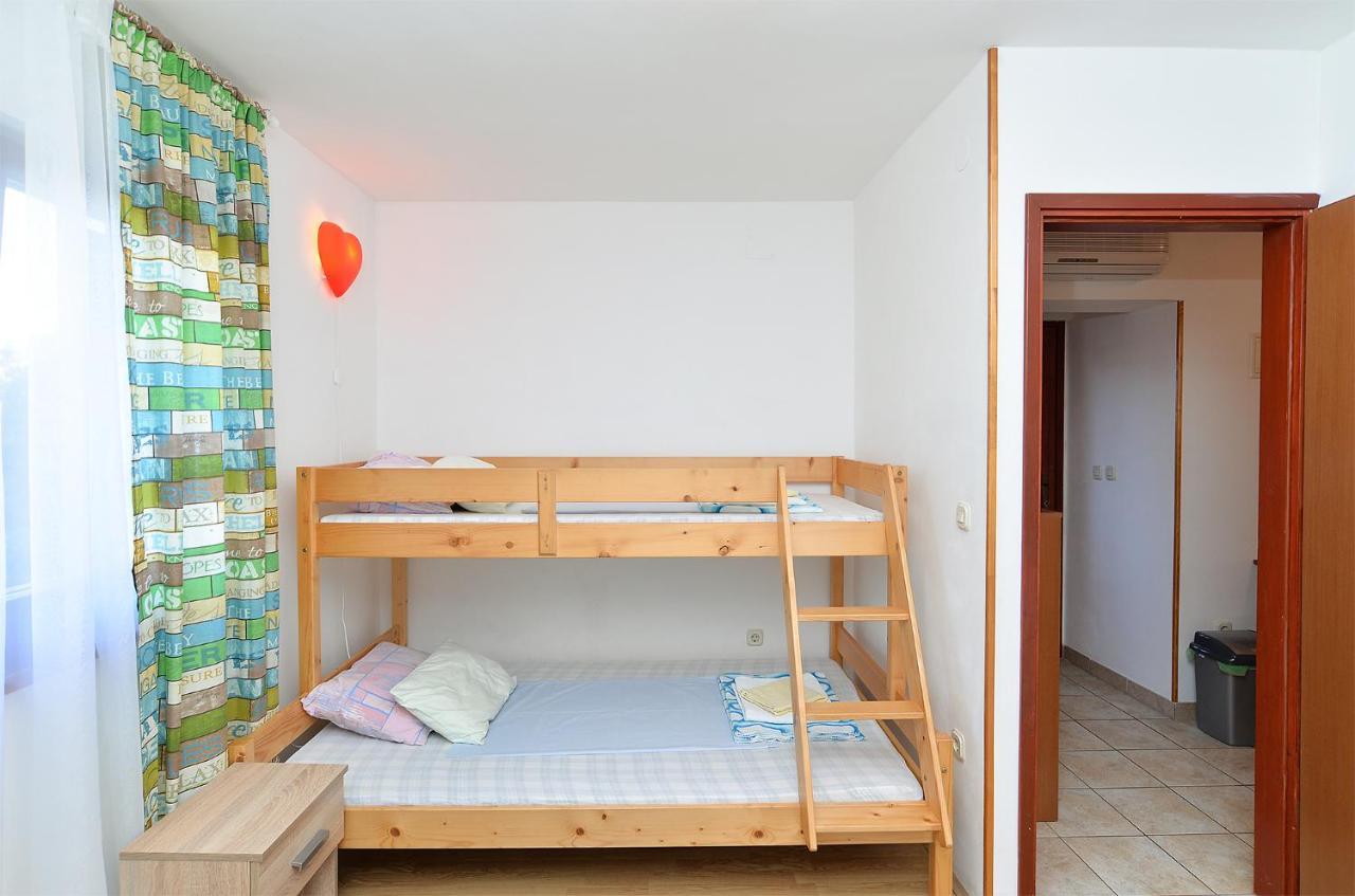 Apartment Puzar 295 Штиньян Экстерьер фото