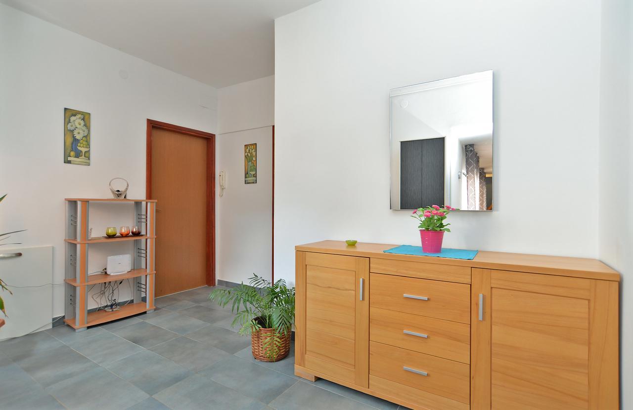 Apartment Puzar 295 Штиньян Экстерьер фото